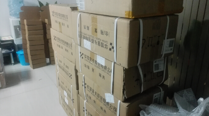 华旭身份证识别仪实物拍照